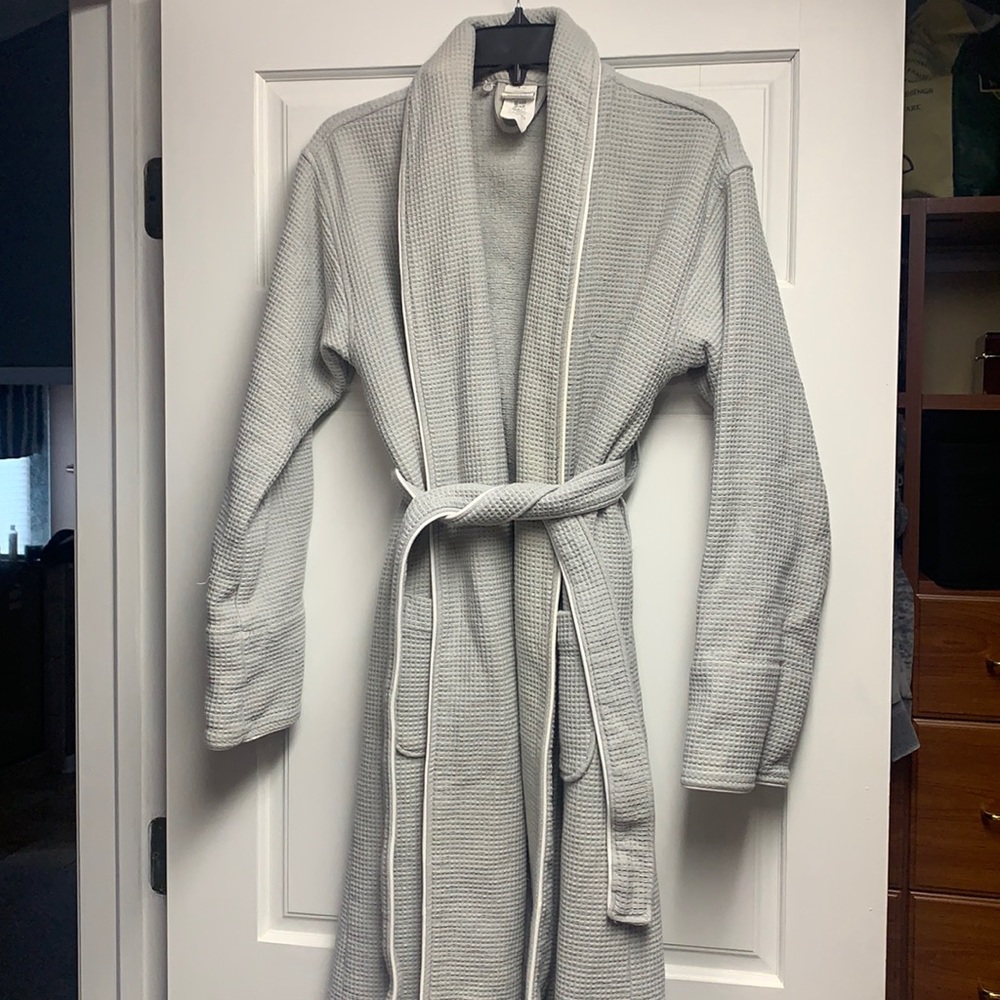 Pottery Barn Robes for Sale- Grey Waffle White Piping - Small